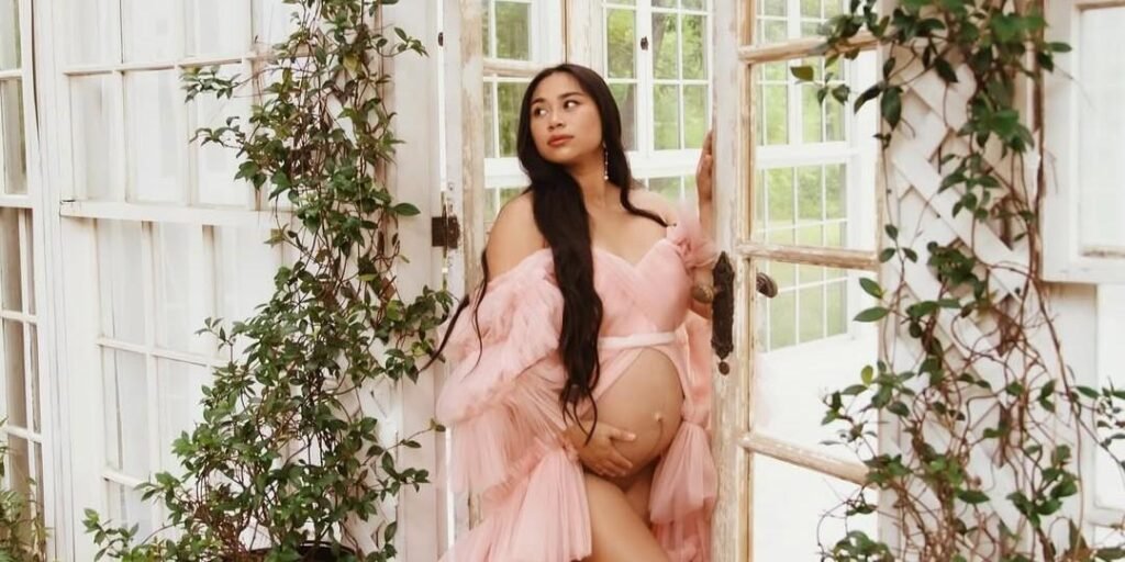 Jessica Sanchez enters 9th month of pregnancy ‘in the middle of such an exciting competition’